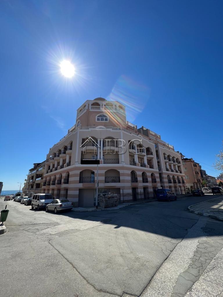Spacious Furnished Studio in the Belisima Complex, Ravda — Ulitsa