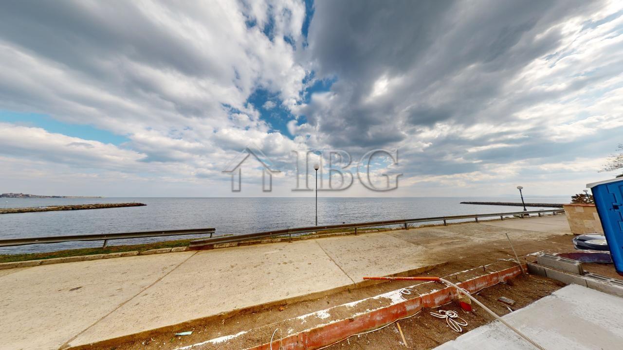 Amazing apartment with sea view in Villa Metara, Ravda — photo 7 of 24