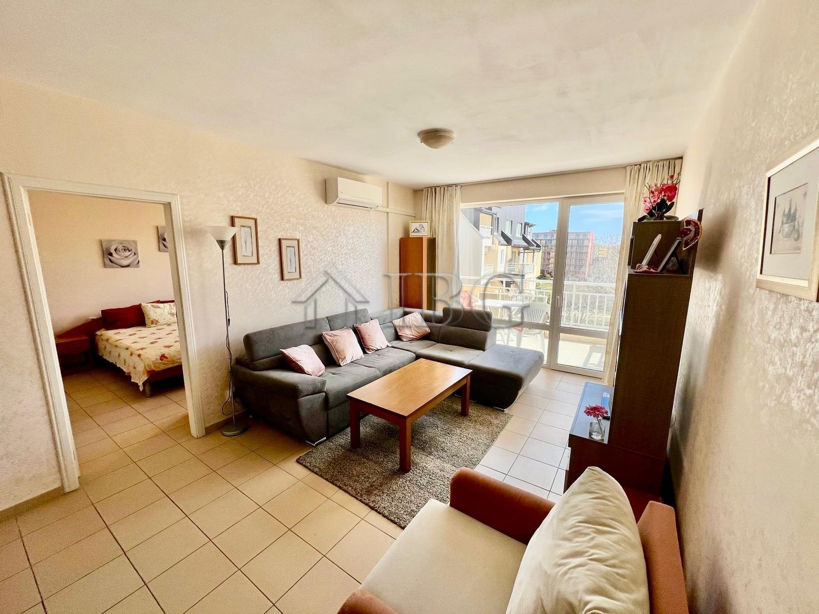 Two-Bedroom Apartment in Sea Dreams Complex, Sunny Beach — photo 3