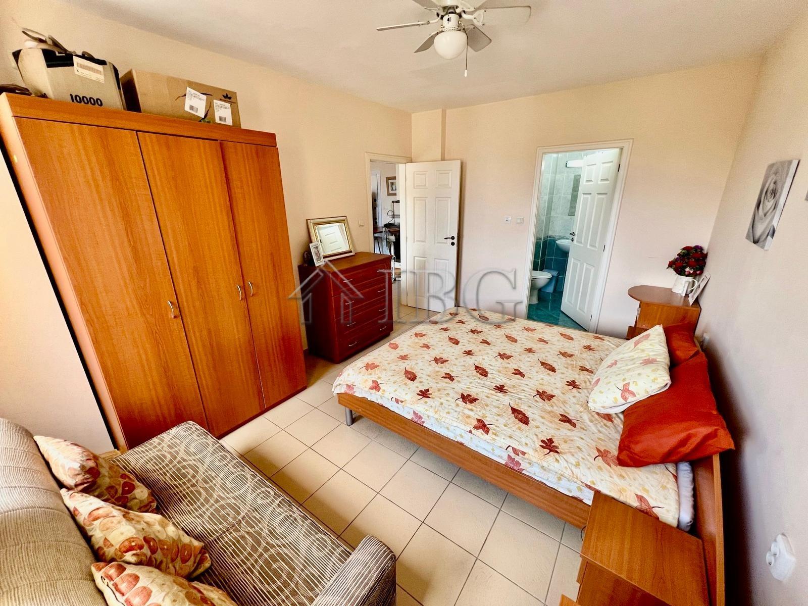 Two-Bedroom Apartment in Sea Dreams Complex, Sunny Beach — photo 9 of 17