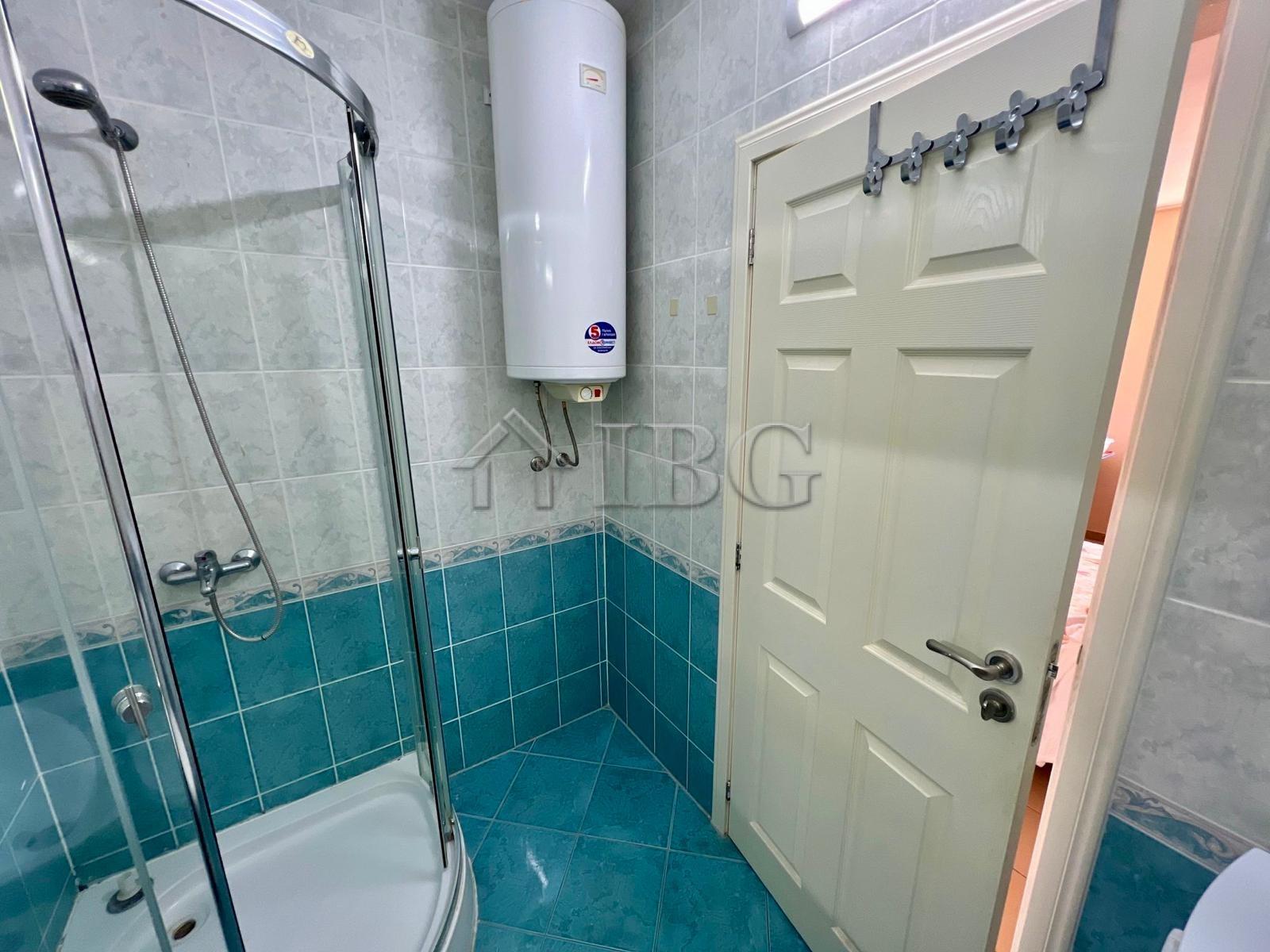 Two-Bedroom Apartment in Sea Dreams Complex, Sunny Beach — photo 12 of 17