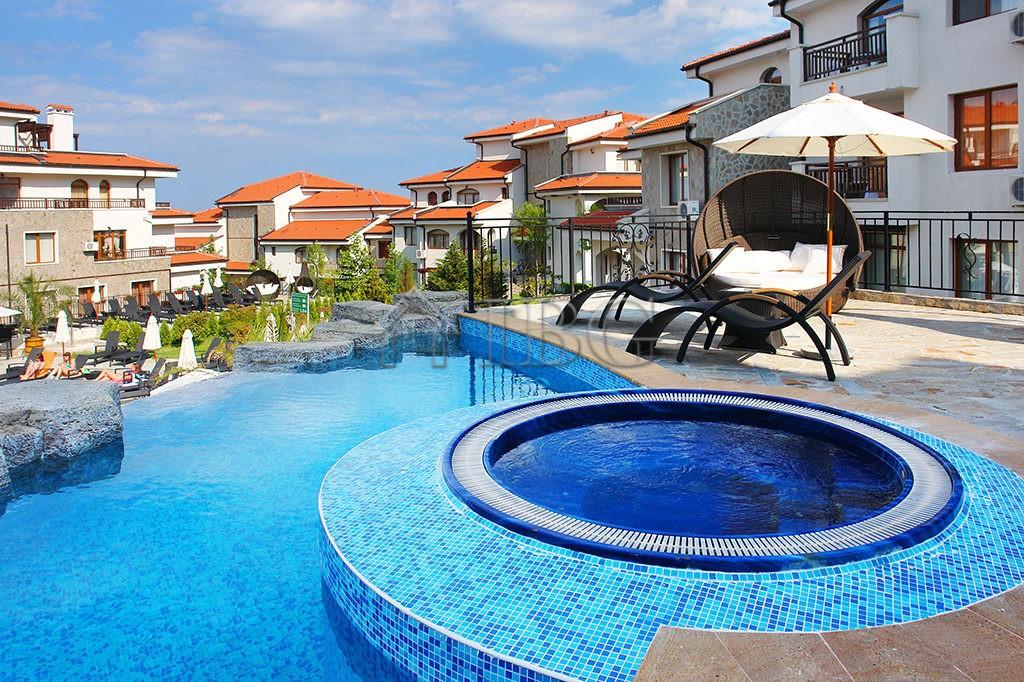 Apartment with Panoramic Sea View in The Vineyards, Aheloy — photo 2