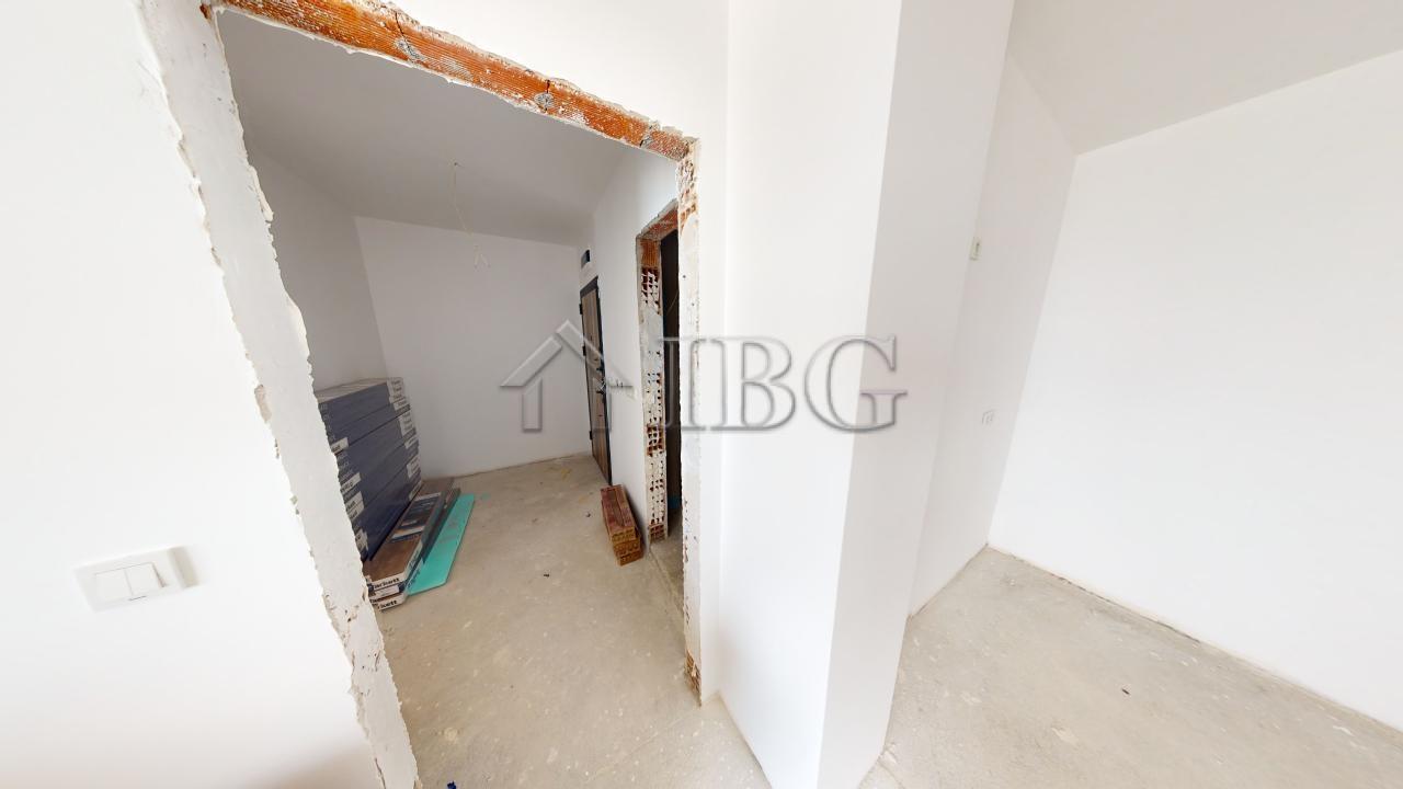 Amazing apartment with sea view in Villa Metara, Ravda — photo 14 of 25
