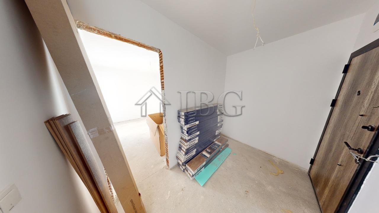 Amazing apartment with sea view in Villa Metara, Ravda — photo 16 of 25