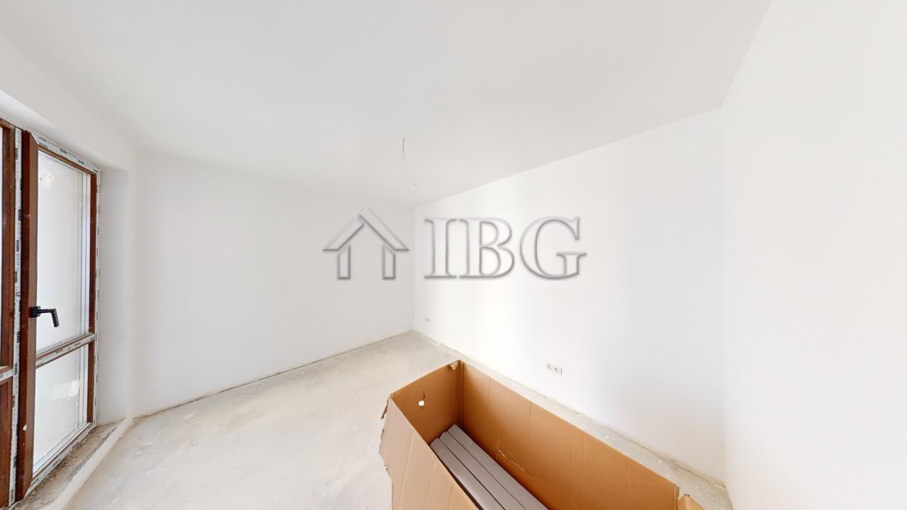 Amazing apartment with sea view in Villa Metara, Ravda — photo 17 of 25