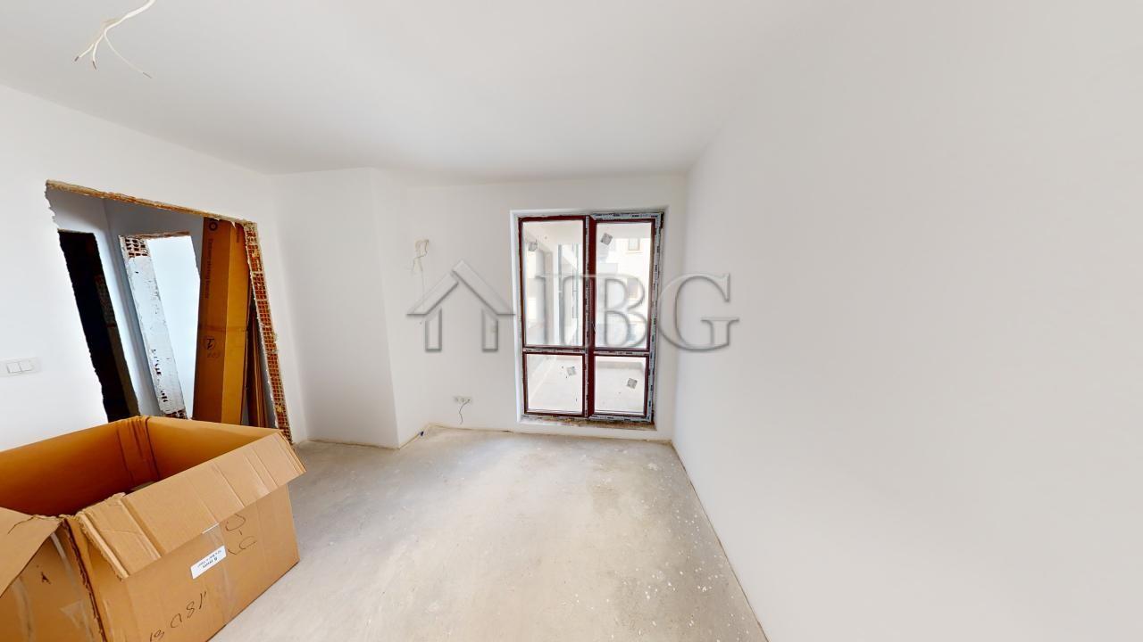 Amazing apartment with sea view in Villa Metara, Ravda — photo 18 of 25