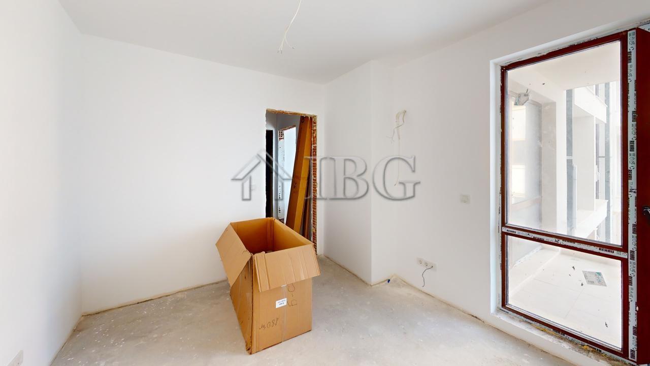 Amazing apartment with sea view in Villa Metara, Ravda — photo 20 of 25