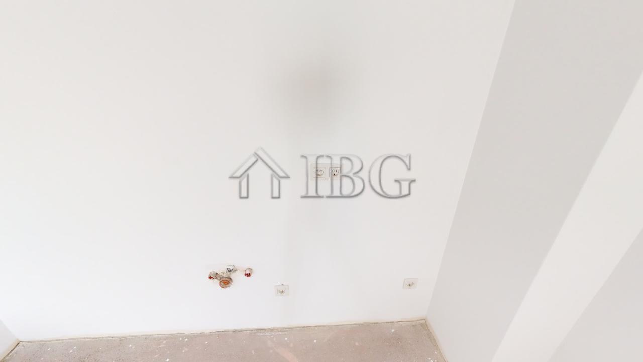 Amazing apartment with sea view in Villa Metara, Ravda — photo 13 of 24
