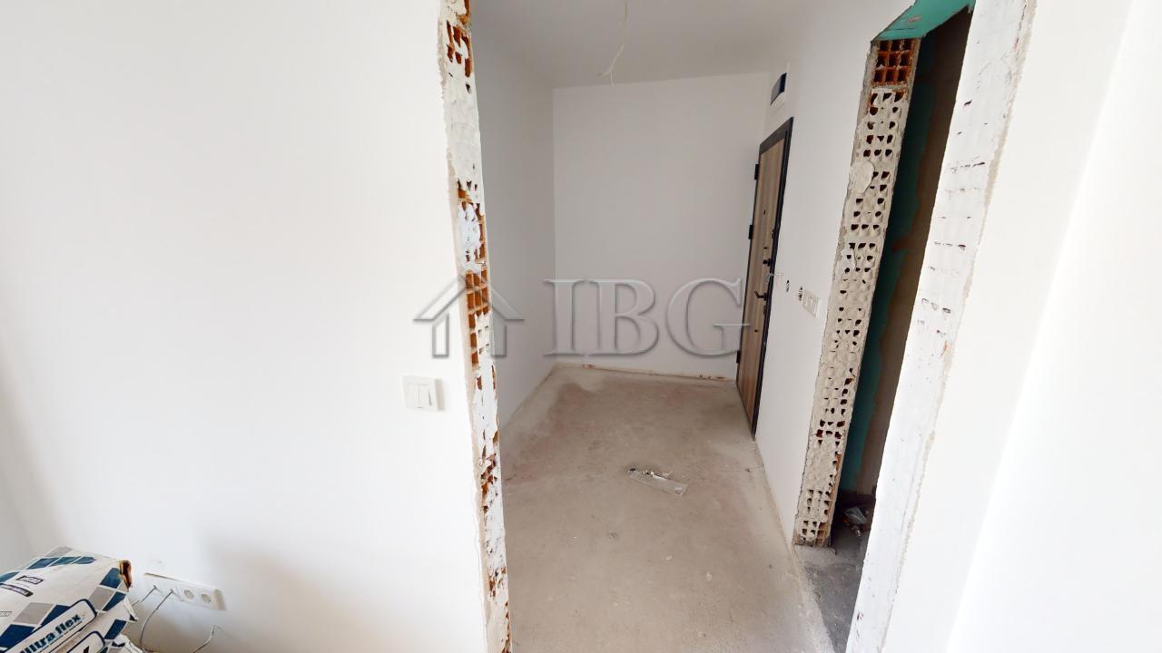 Amazing apartment with sea view in Villa Metara, Ravda — photo 15 of 24