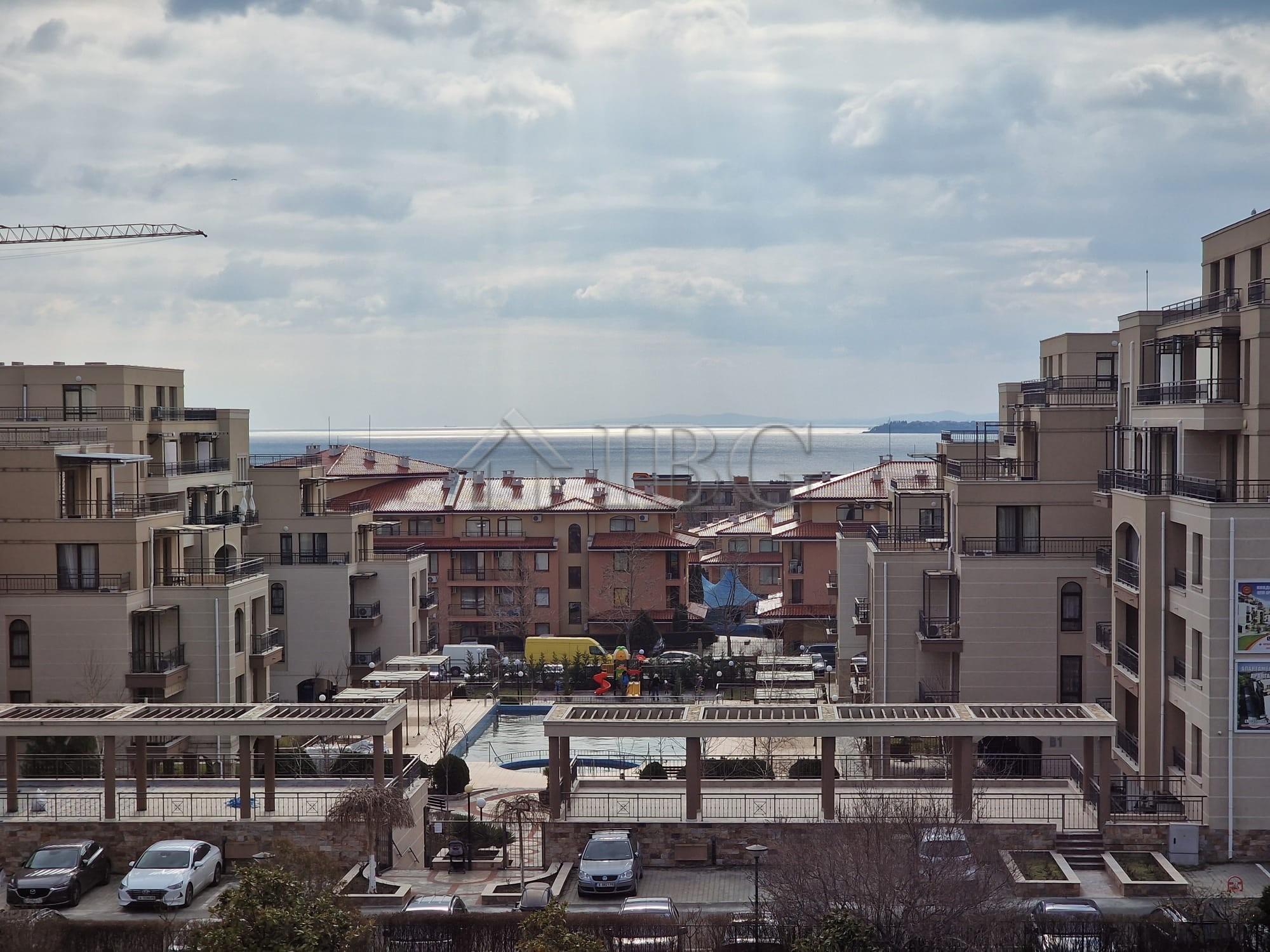Spacious Two-Bedroom Apartment with sea view in the Luxor Complex, Sveti Vlas — main photo