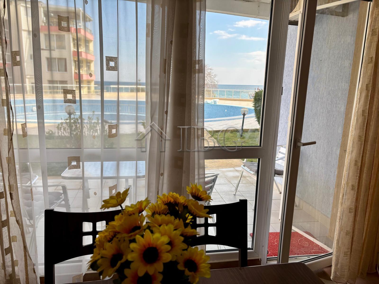 Apartment with Panoramic Sea View & Direct Beach Access - Lucky-2 Complex, Sveti vlas — photo 4 of 25