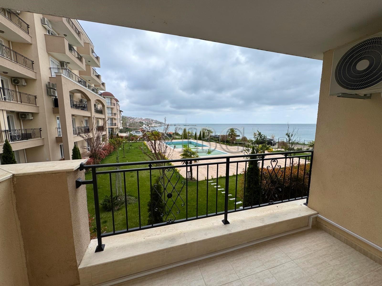 Luxury 2-Bedroom Apartment with Frontal Sea View Ipanema Beach, Sveti Vlas — photo 4 of 23