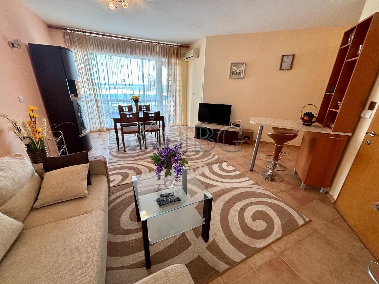 Apartment with Panoramic Sea View & Direct Beach Access - Lucky-2 Complex, Sveti vlas — photo 5 of 25