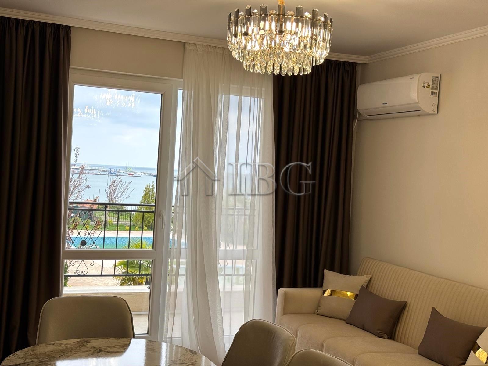 Luxury 2-Bedroom Apartment with Frontal Sea View Ipanema Beach, Sveti Vlas — photo 5 of 23