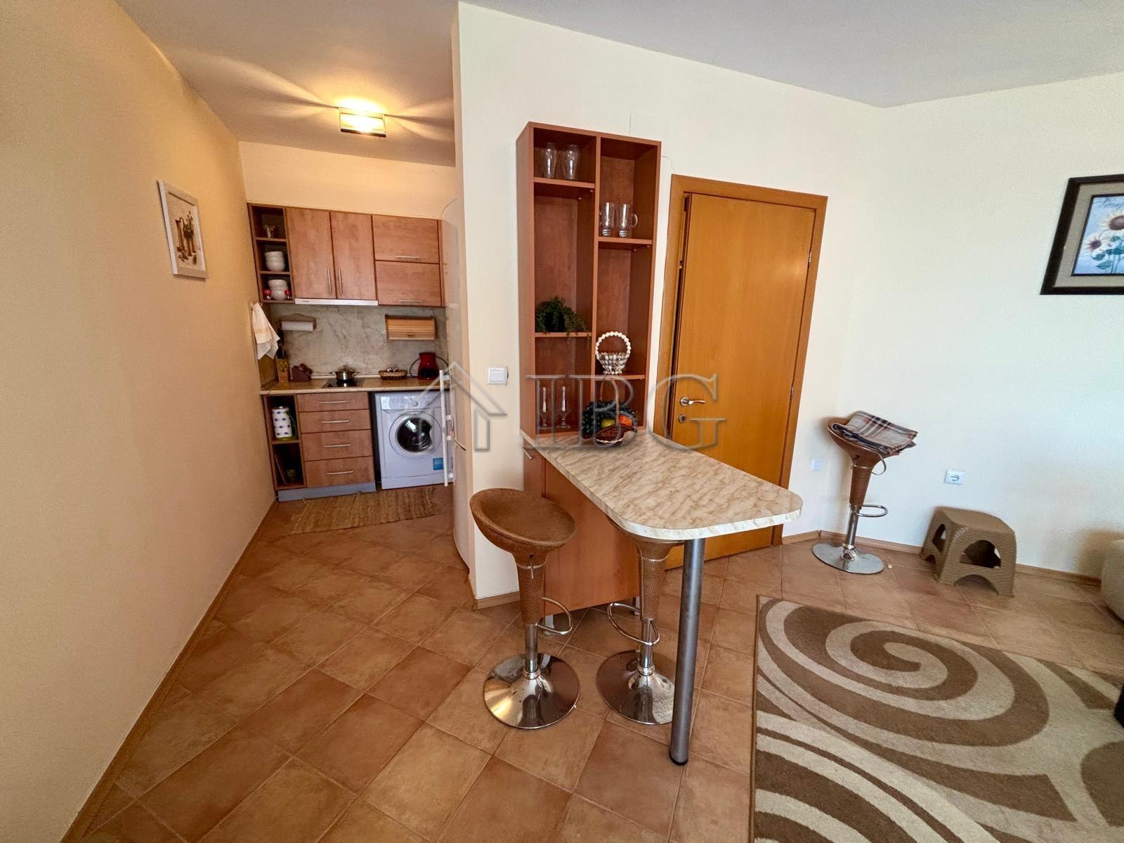 Apartment with Panoramic Sea View & Direct Beach Access - Lucky-2 Complex, Sveti vlas — photo 7 of 25