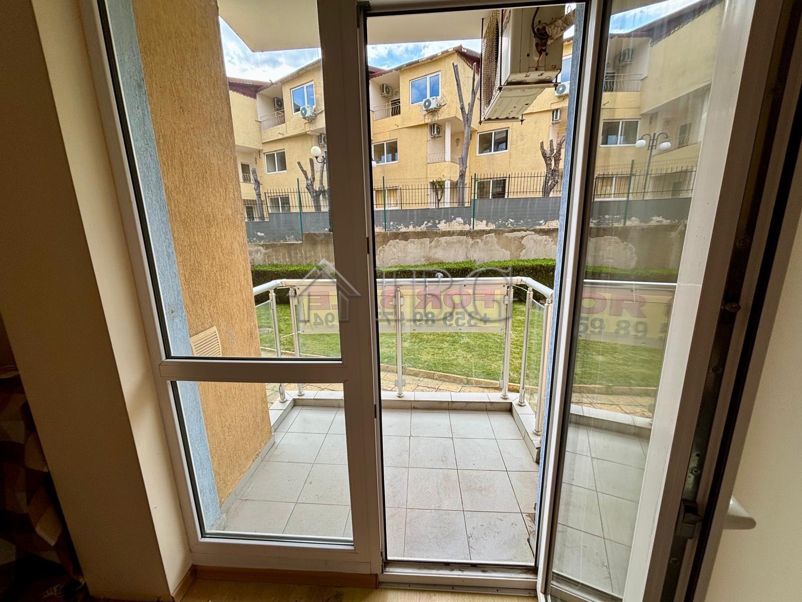 Apartment with Panoramic Sea View & Direct Beach Access - Lucky-2 Complex, Sveti vlas — photo 18 of 25