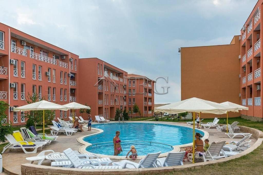 Furnished Studio for Sale - Sunny Day 6 Complex, near Sunny Beach — photo 2