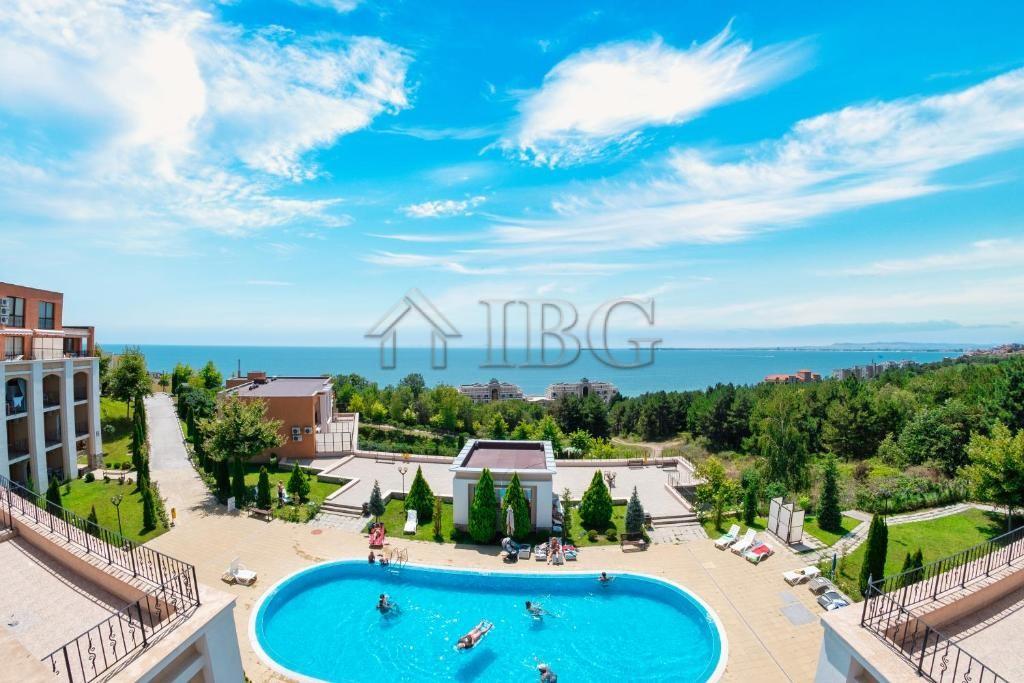 One-Bedroom Apartment for Sale in Sea Fort Club, Sveti Vlas — photo 2