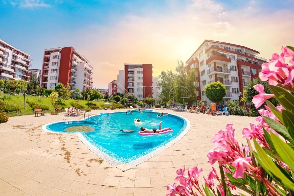 Studio for Sale in Marina Fort Beach - First Line to the Sea — main photo