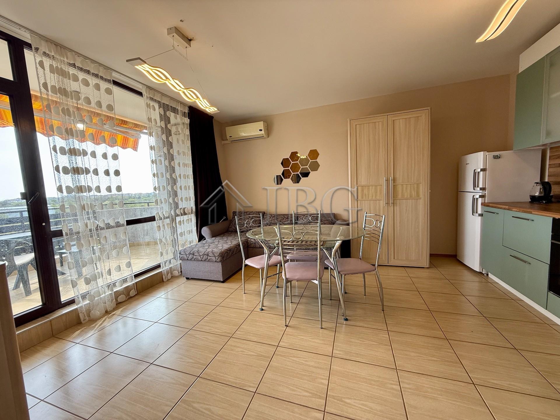 One Bedroom apartment For Sale in Viyana, Nessebar — photo 2