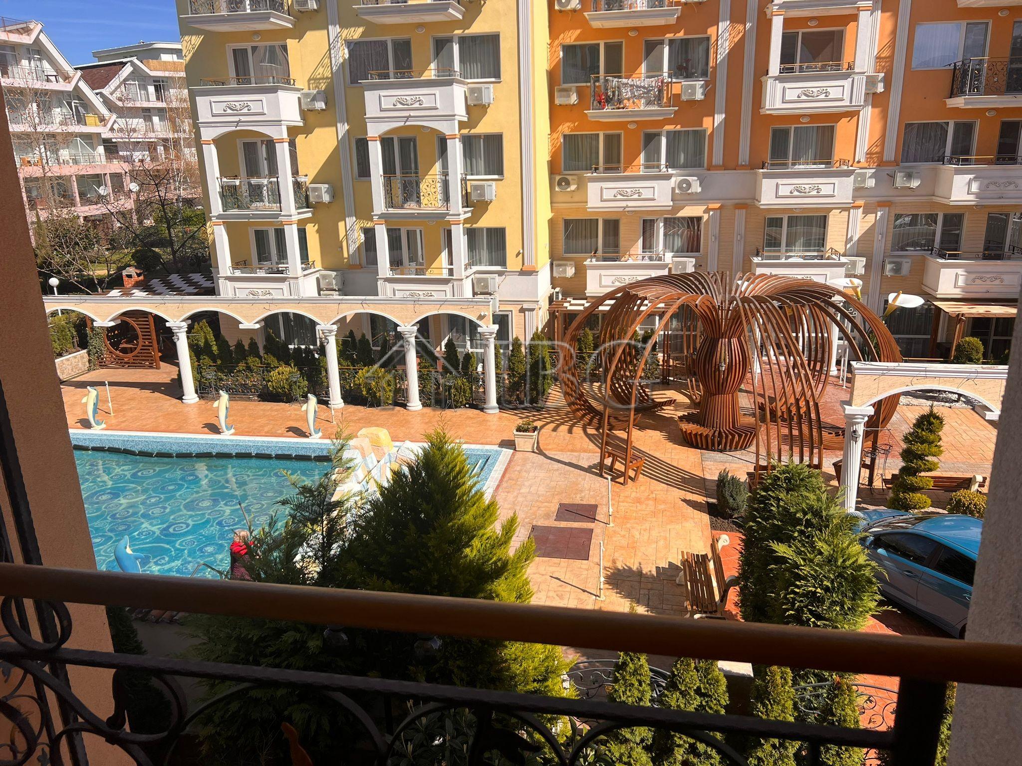 Luxury 2-bedroom, 2 bathroom apartment with pool view in Sweet Homes 5, Sunny Beach — main photo