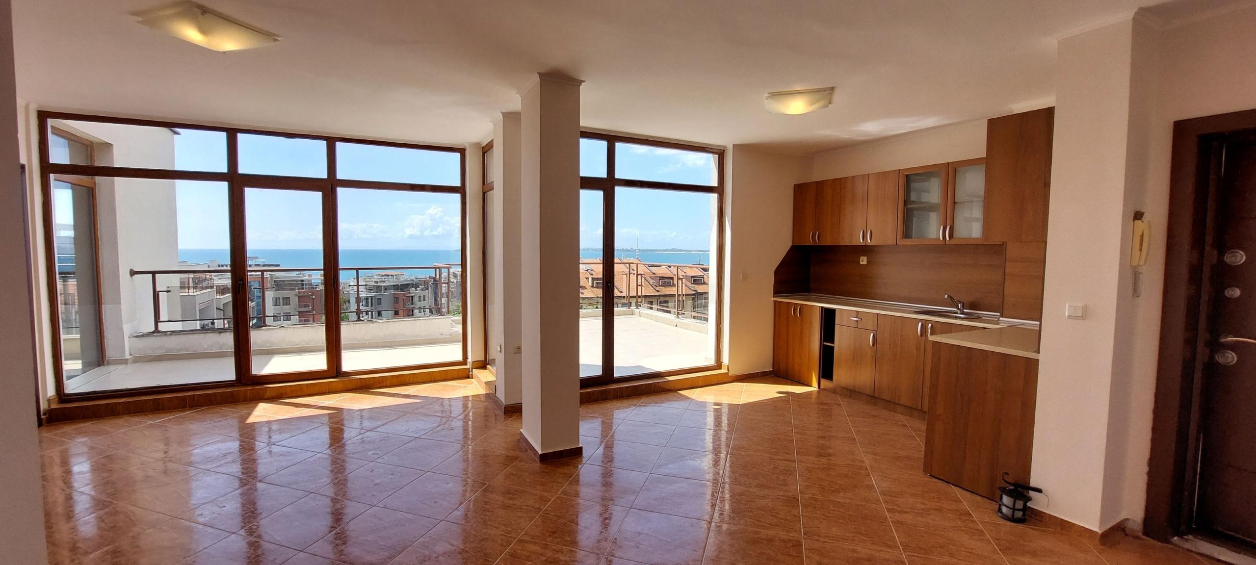 Apartment with Sea View 2 Bedrooms, 2 Balconies Complex Helios, Sveti Vlas — photo 9 of 18