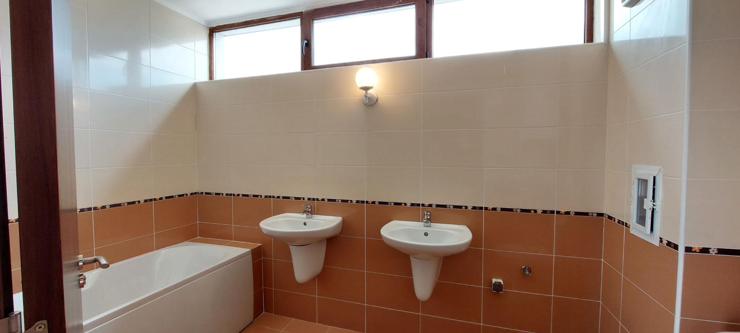 Apartment with Sea View 2 Bedrooms, 2 Balconies Complex Helios, Sveti Vlas — photo 15 of 18