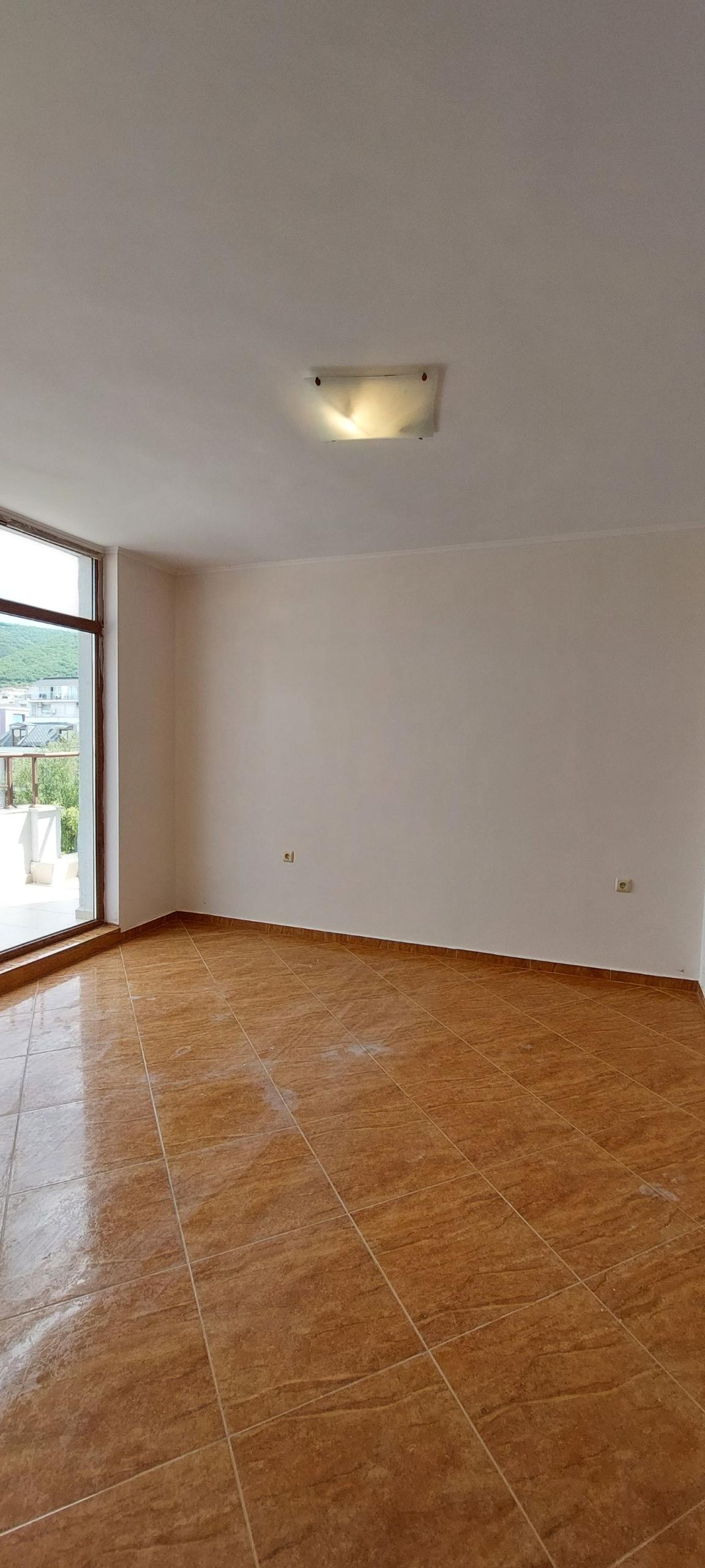 Apartment with Sea View 2 Bedrooms, 2 Balconies Complex Helios, Sveti Vlas — photo 14 of 18