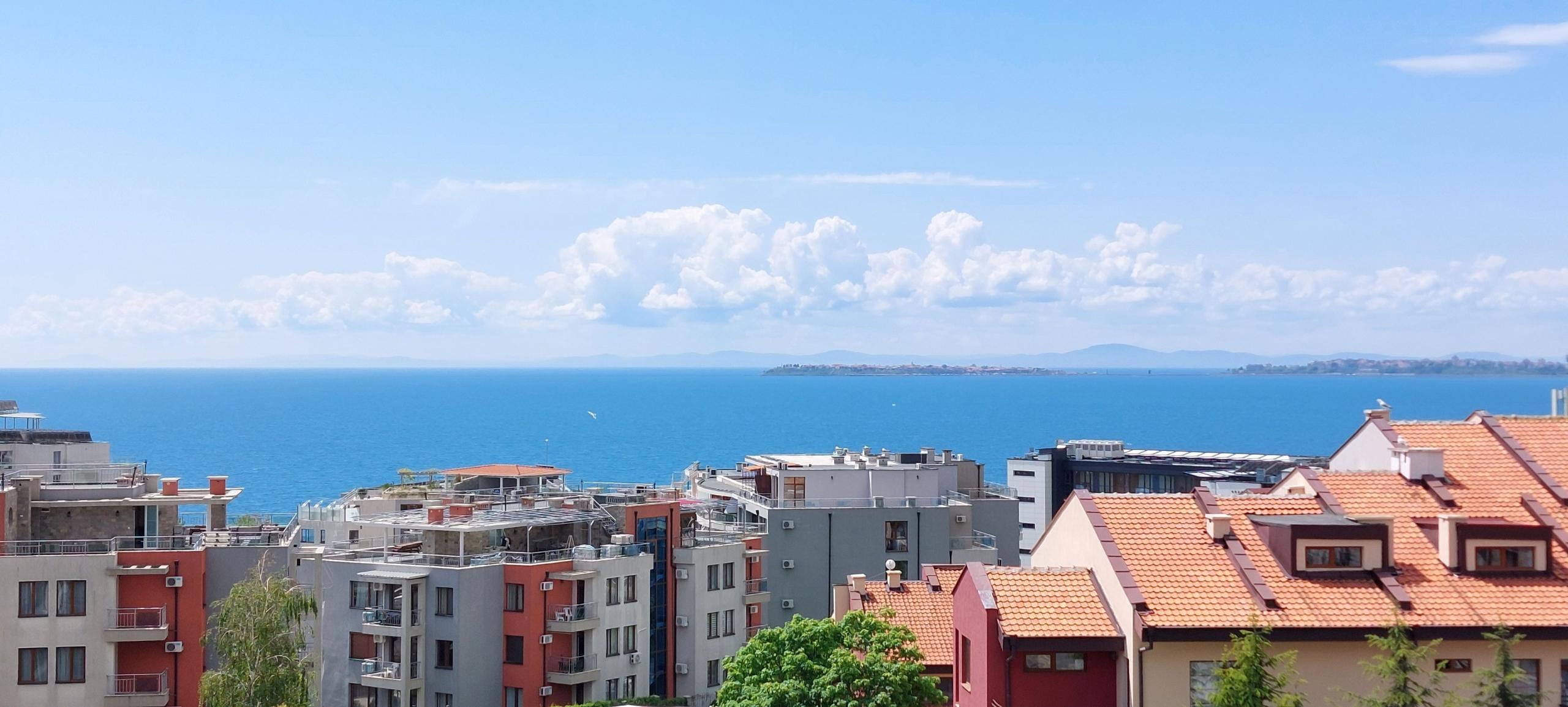 Apartment with Sea View 2 Bedrooms, 2 Balconies Complex Helios, Sveti Vlas — photo 4 of 18