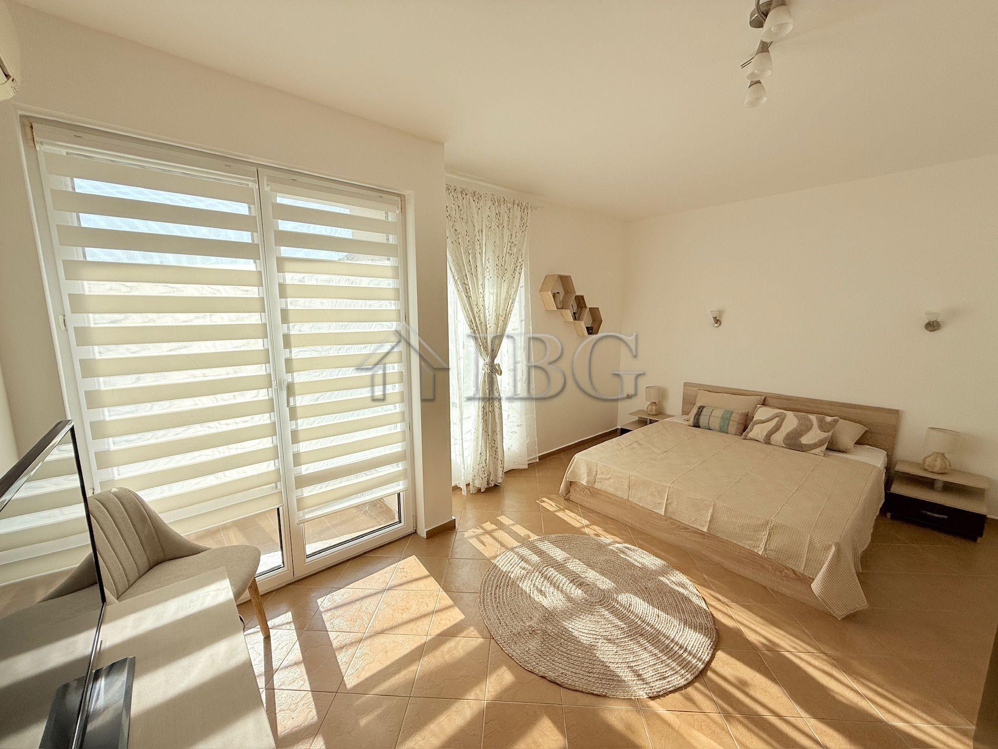For Sale: Renovated Two-Bedroom Apartment in a residential building, area Cacao Residence, Sunny Beach — photo 13 of 19