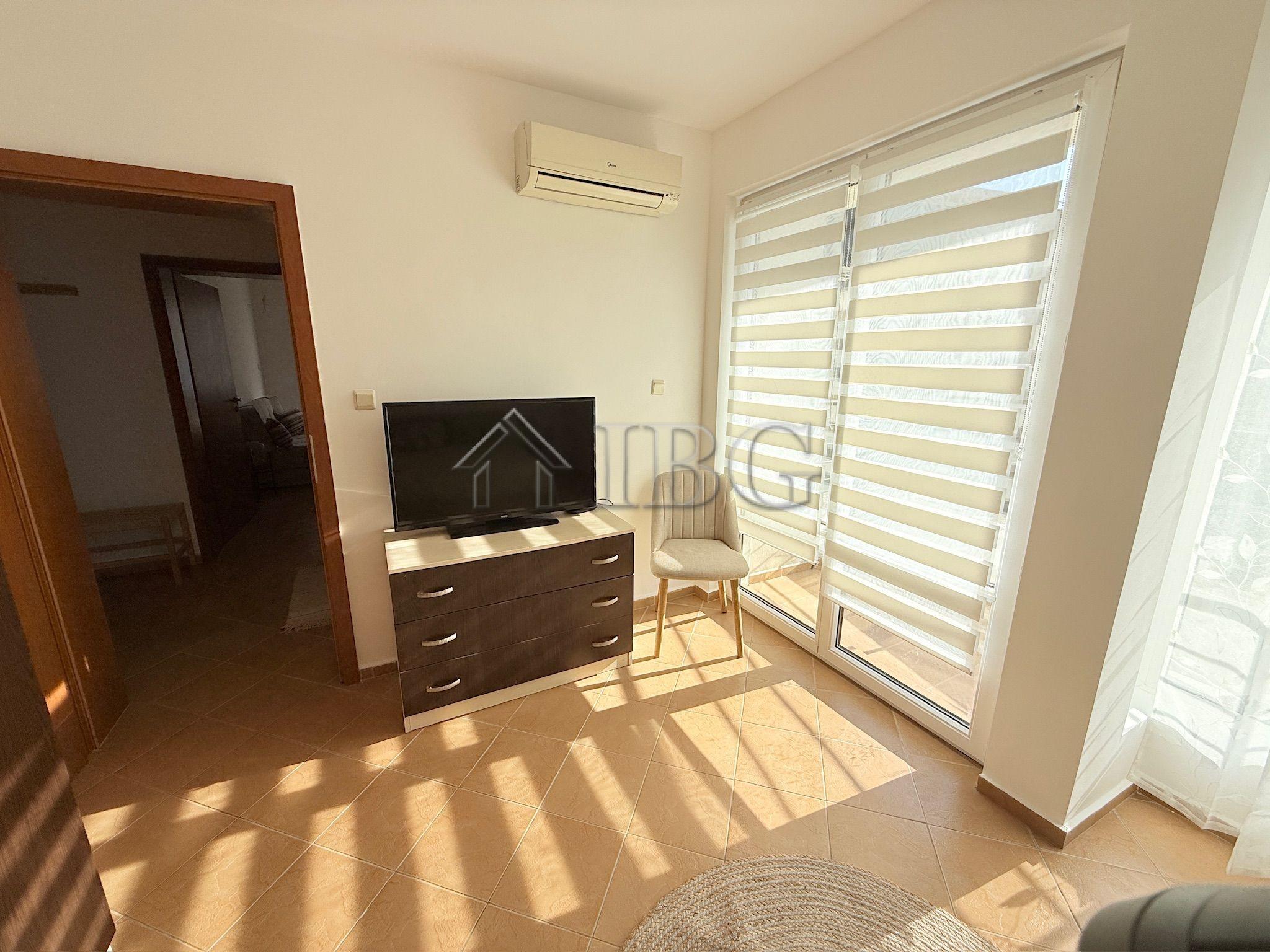 For Sale: Renovated Two-Bedroom Apartment in a residential building, area Cacao Residence, Sunny Beach — photo 12 of 19