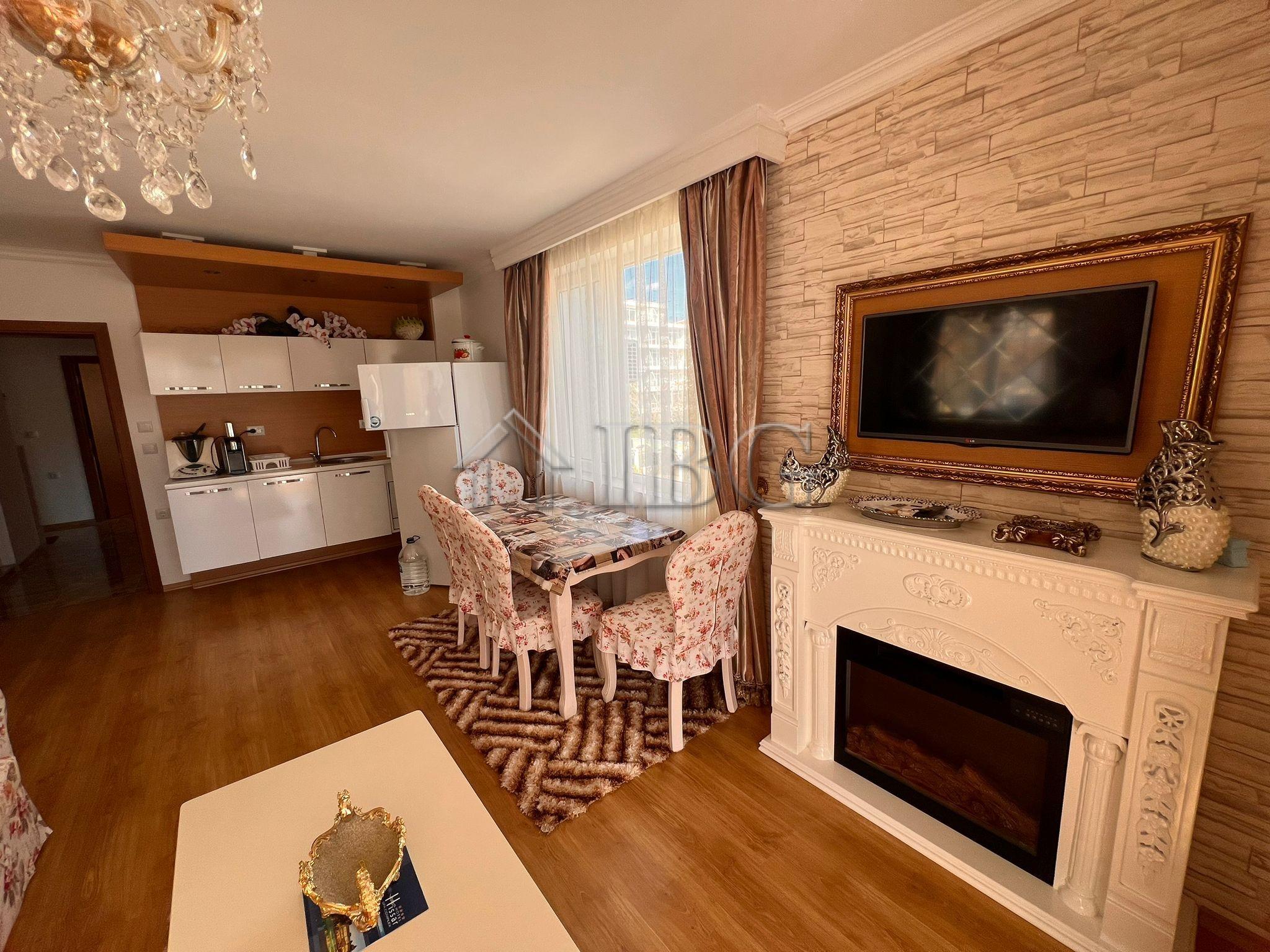 Luxury 2-bedroom, 2 bathroom apartment with pool view in Sweet Homes 5, Sunny Beach — photo 5
