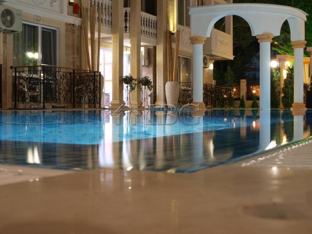 Luxury 2-bedroom, 2 bathroom apartment with pool view in Sweet Homes 5, Sunny Beach — photo 21 of 25