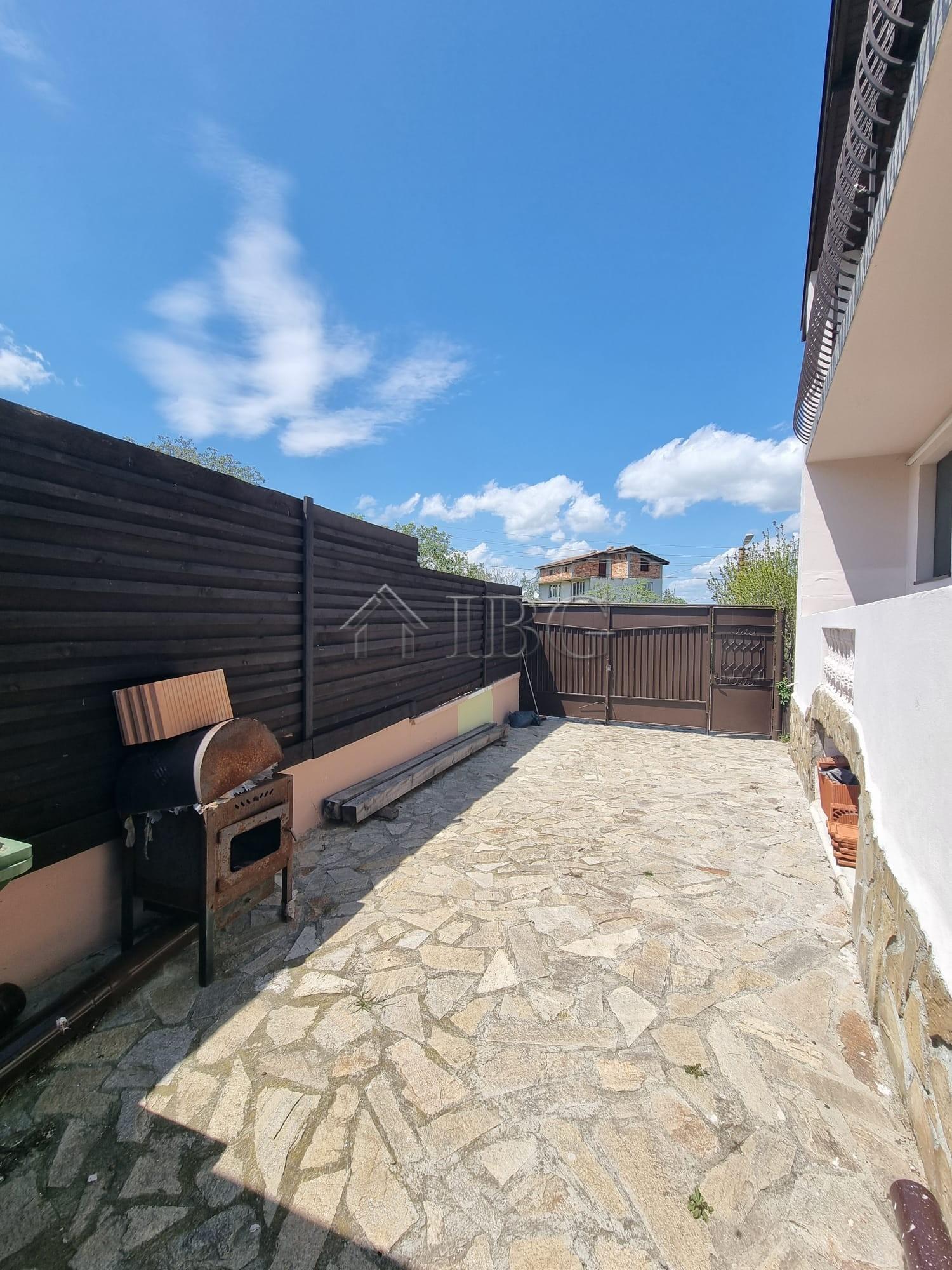 2-Storey House for Sale Medovo, Burgas Region — photo 11 of 25