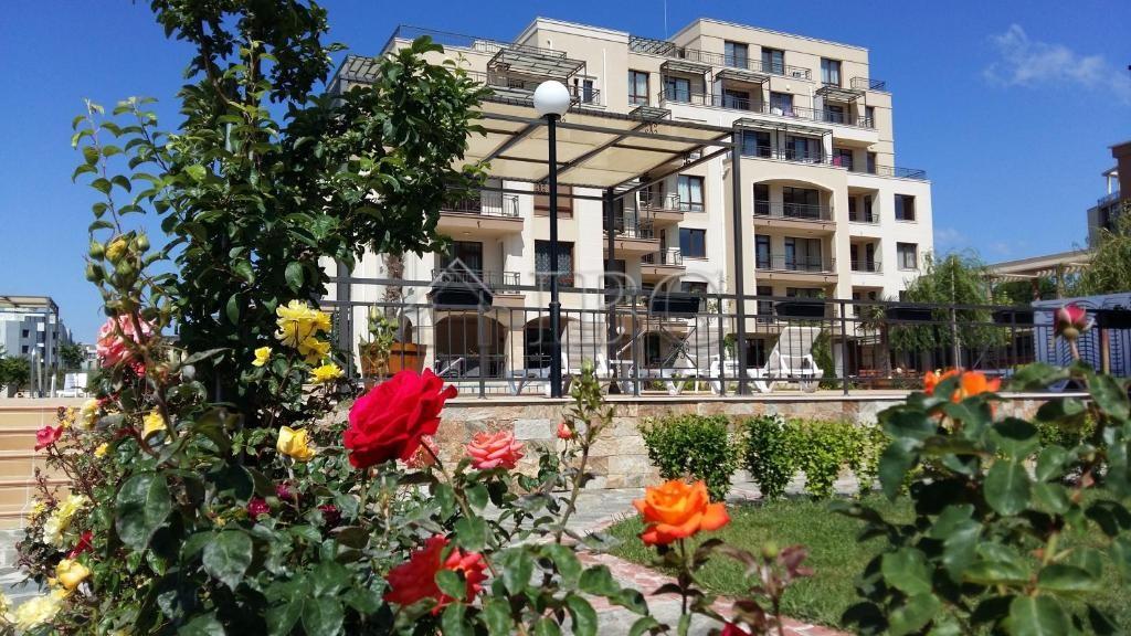 Excellent One Bedroom apartment with pool view in Sorento Sole Mare, Sveti Vlas — photo 4