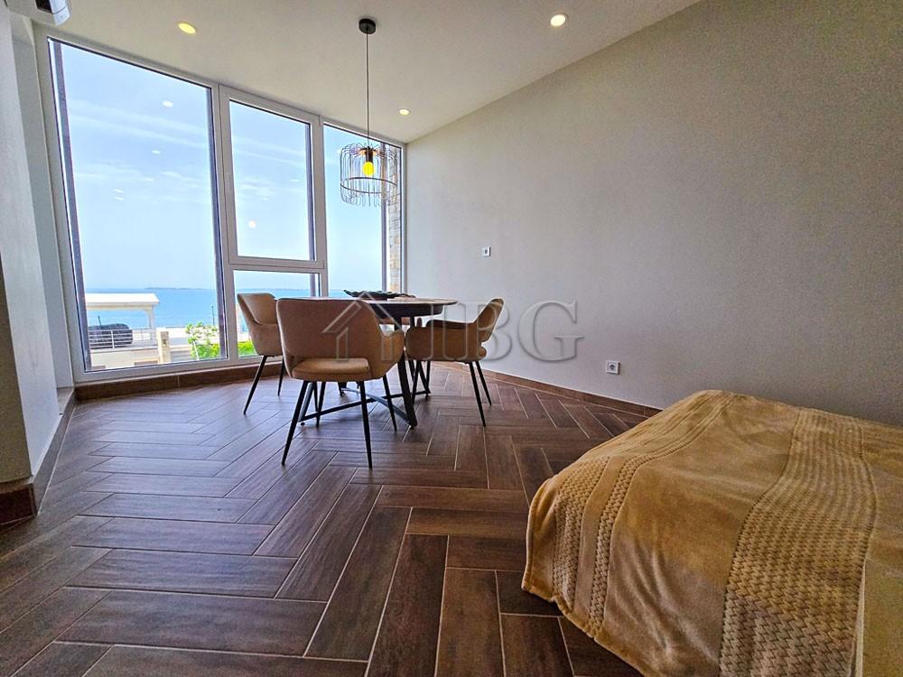Unique 2-Bedroom Apartment with Sea View Dolce Vita, Sveti Vlas — photo 10 of 25