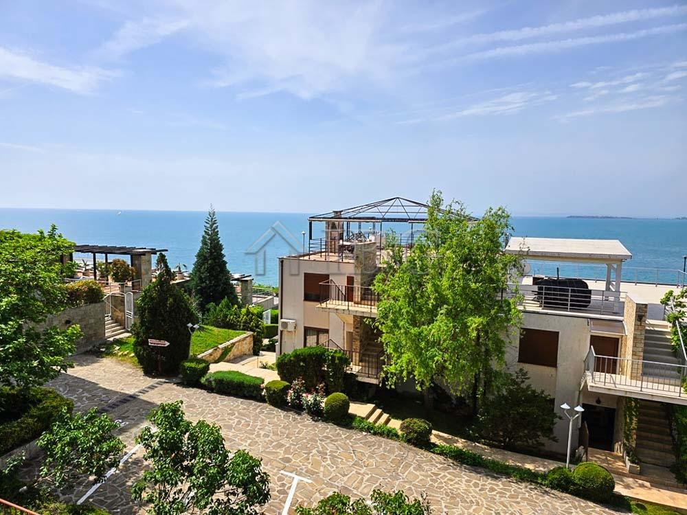 Unique 2-Bedroom Apartment with Sea View Dolce Vita, Sveti Vlas — photo 17 of 25