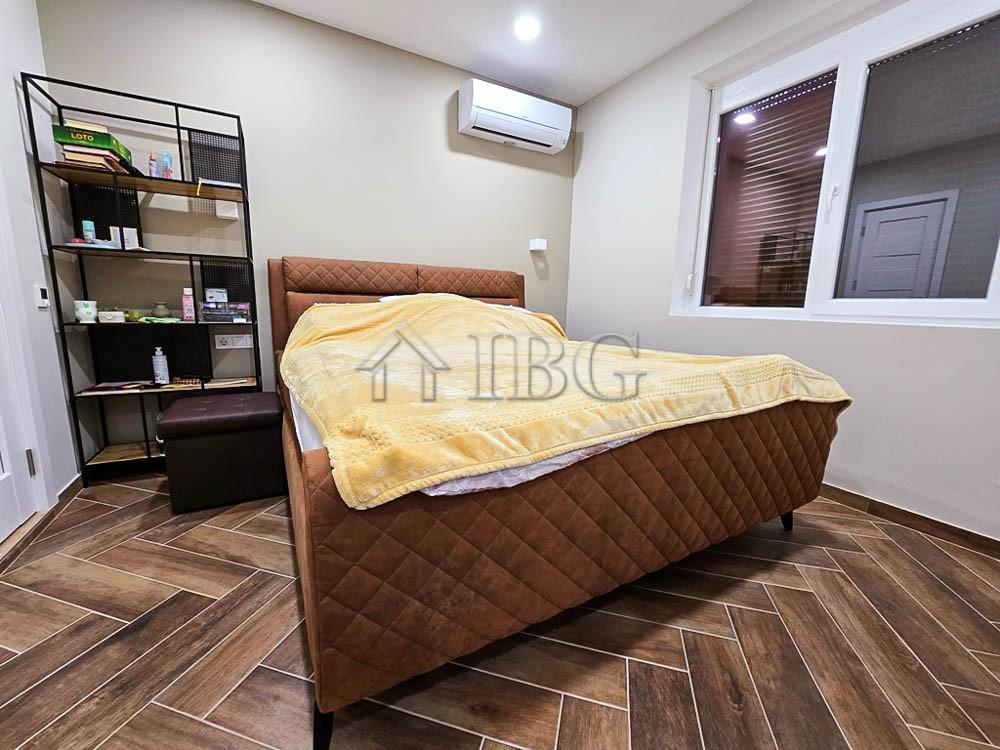 Unique 2-Bedroom Apartment with Sea View Dolce Vita, Sveti Vlas — photo 21 of 25