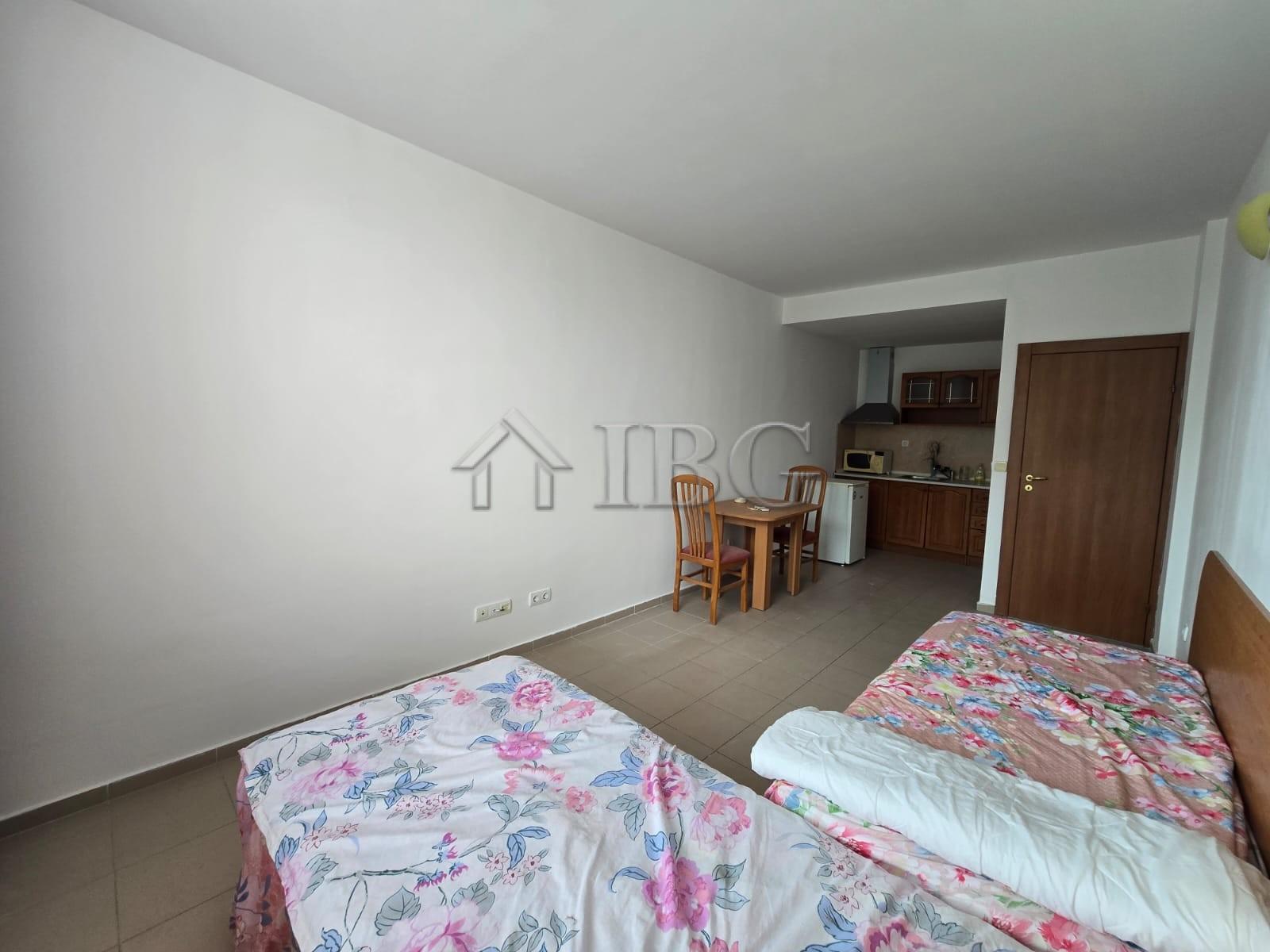 Pool View 1-bedroom apartment, Blue Summer, Sunny Beach — photo 2
