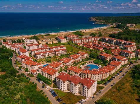Spacious Studio with Private Veranda for Sale Green Life Beach Resort, Sozopol — photo 2