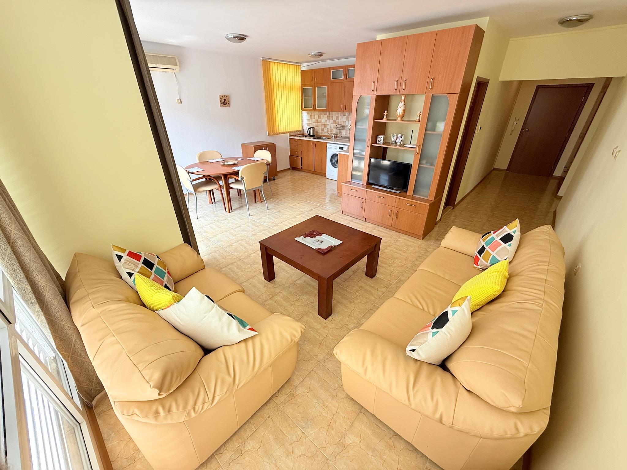 Spacious 2-Bedroom Apartment Elite 1, Sunny Beach - Just 200m from the Beach! — photo 2