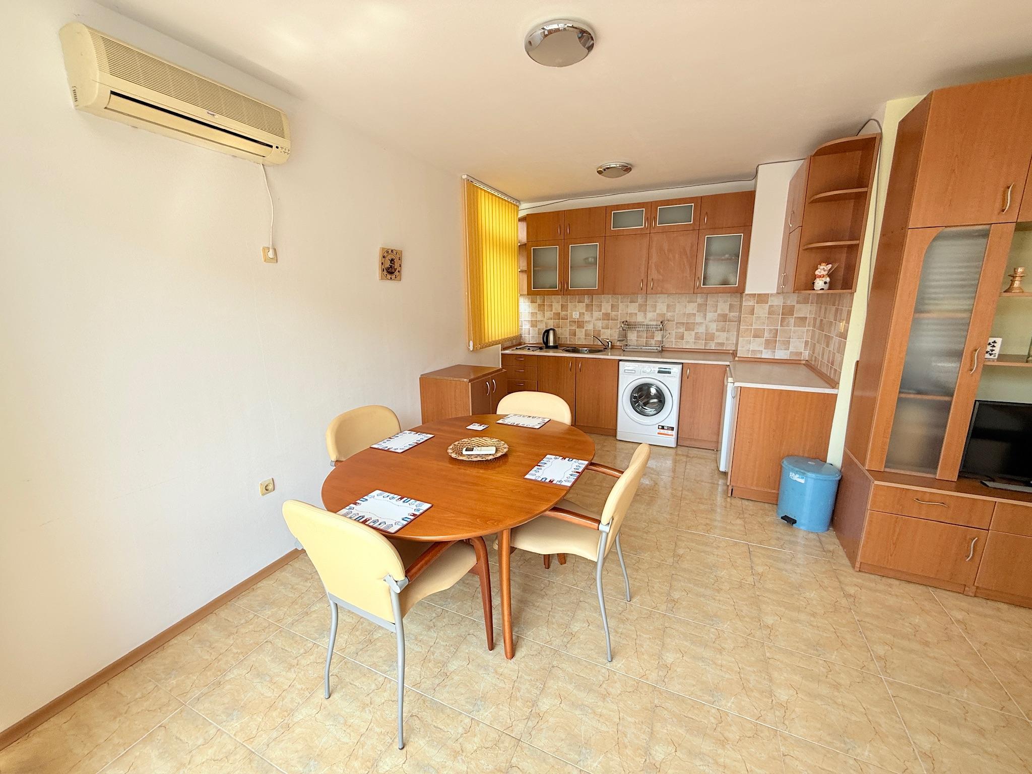 Spacious 2-Bedroom Apartment Elite 1, Sunny Beach - Just 200m from the Beach! — photo 7 of 17