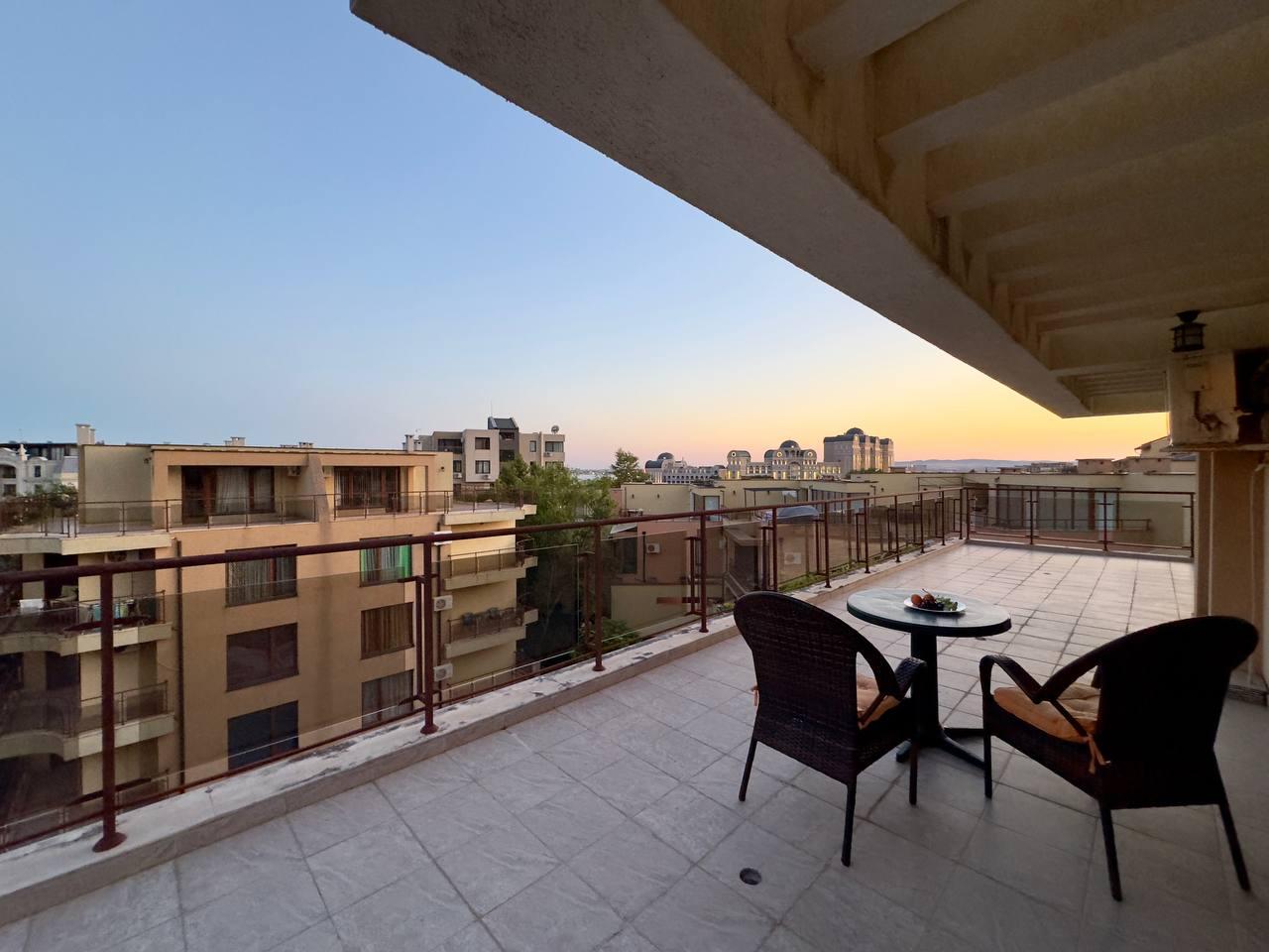 3-Bedroom Penthouse with Sea View, Jacuzzi & Large Terrace Antonia Complex, Sveti Vlas — photo 16 of 25