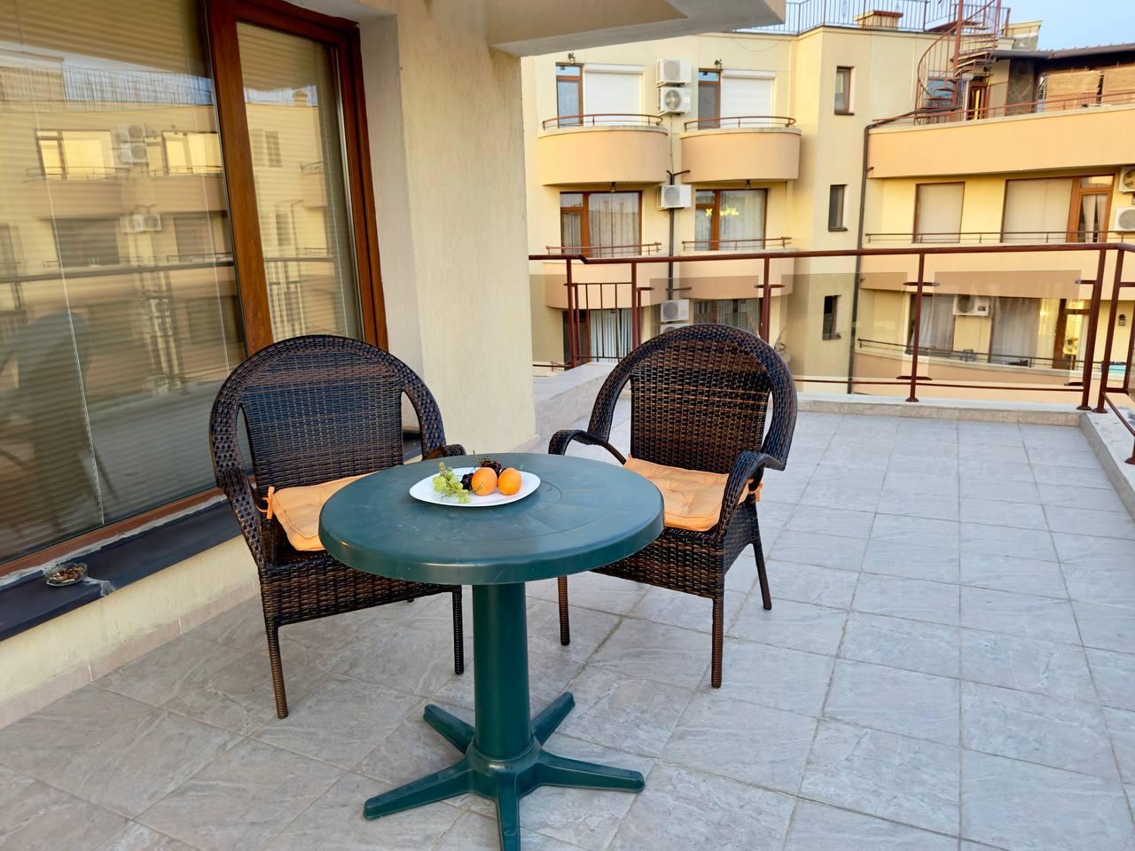 3-Bedroom Penthouse with Sea View, Jacuzzi & Large Terrace Antonia Complex, Sveti Vlas — photo 12 of 25