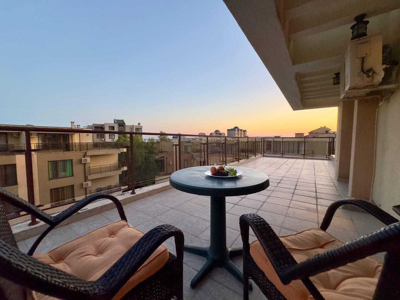 3-Bedroom Penthouse with Sea View, Jacuzzi & Large Terrace Antonia Complex, Sveti Vlas — photo 2