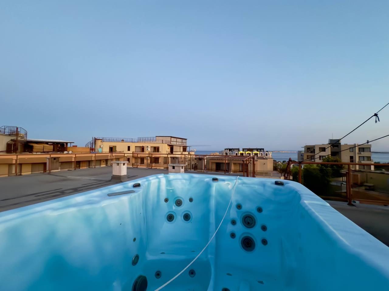 3-Bedroom Penthouse with Sea View, Jacuzzi & Large Terrace Antonia Complex, Sveti Vlas — photo 9 of 25