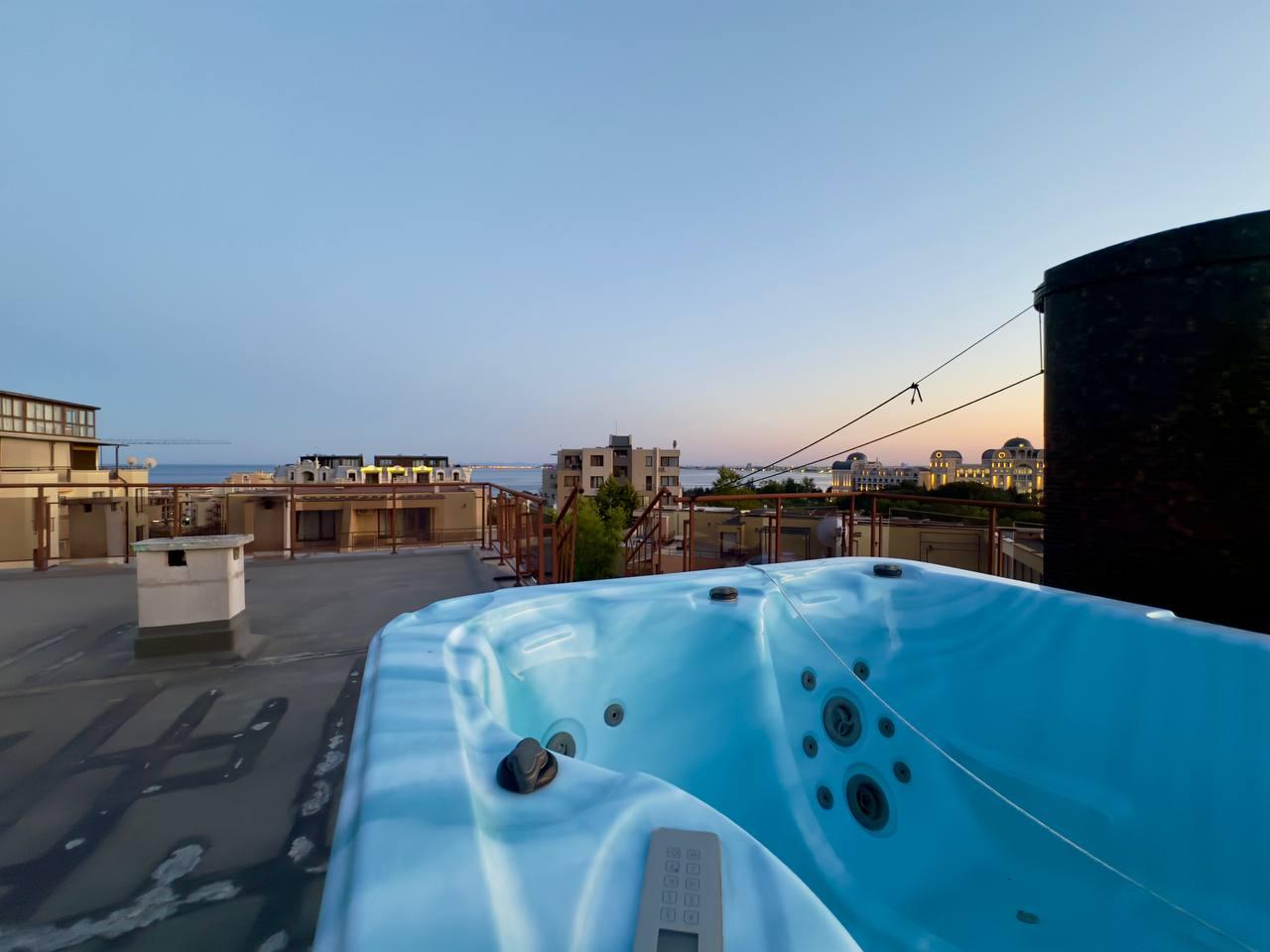 3-Bedroom Penthouse with Sea View, Jacuzzi & Large Terrace Antonia Complex, Sveti Vlas — photo 8 of 25