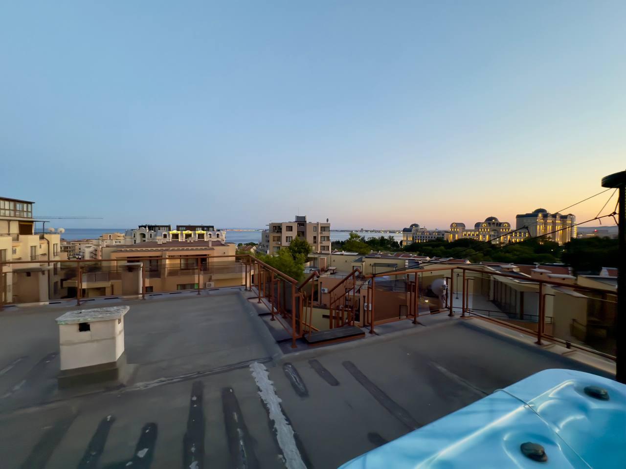 3-Bedroom Penthouse with Sea View, Jacuzzi & Large Terrace Antonia Complex, Sveti Vlas — photo 10 of 25