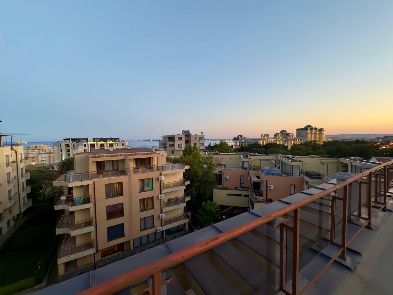 3-Bedroom Penthouse with Sea View, Jacuzzi & Large Terrace Antonia Complex, Sveti Vlas — photo 11 of 25