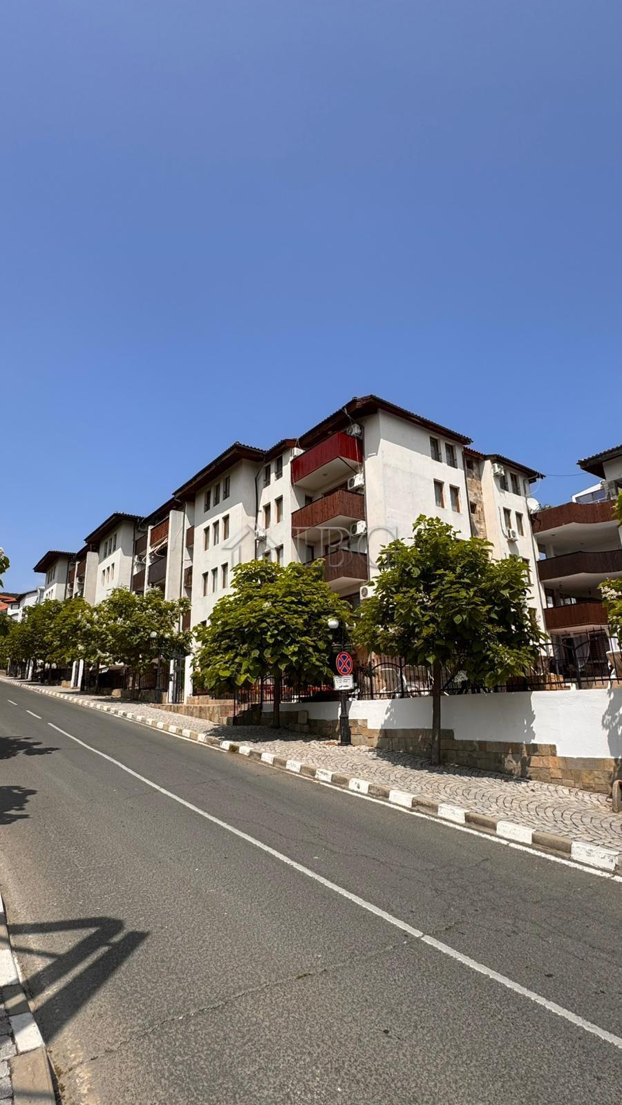 2-Bedroom, 2-bathroom apartment with sea and pool views in Chateau Nessebar, Sveti Vlas, 50 m to the beach — photo 3